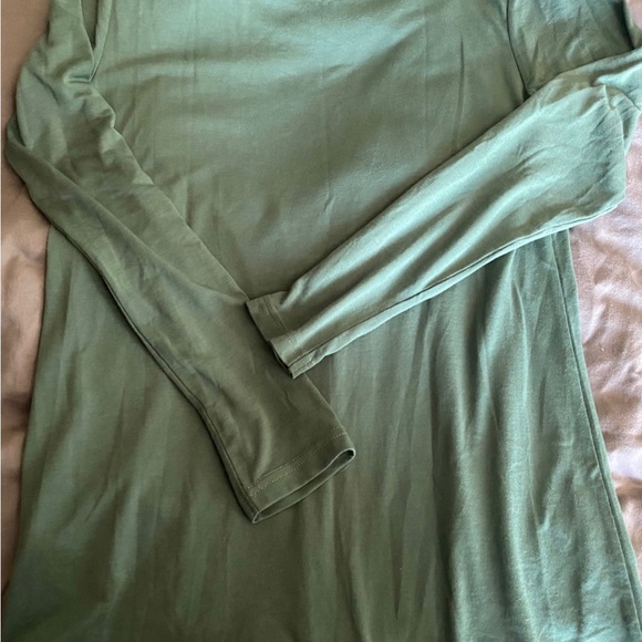 gymshark long sleeve - Picture 3 of 3